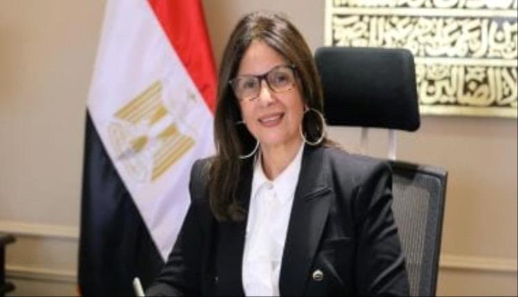 استقالة وزيرة الثقافة المصرية بعد تأكيد احترامها لأحكام القضاء
