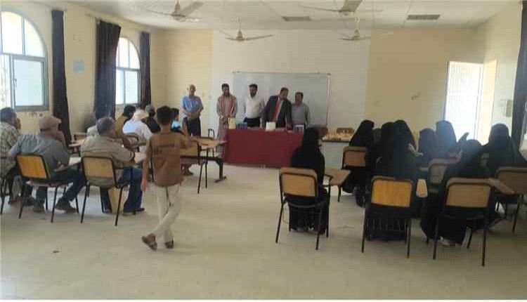 كلية يافع الجامعية تختتم دورة في كفاءة اللغة العربية بمشاركة 16 متدربًا