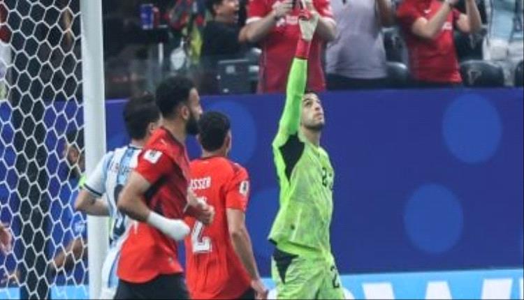 شوبير يتألق من جديد.. حارس الفراعنة يحرم الأرجنتين من إدراك التعادل
