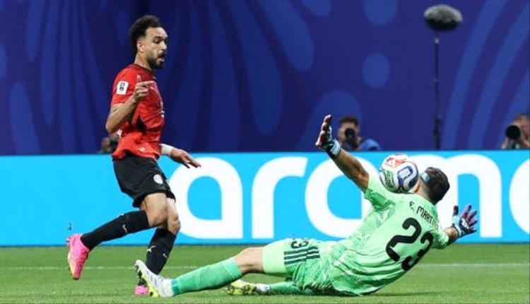 زيكو يثير الجدل بعد وداع مصر للمونديال وينتقد قرارات التحكيم
