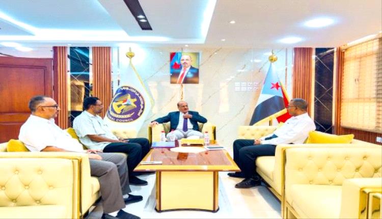 لدعم الأمن الغذائي والتنمية.. هرهرة يبحث سبل تفعيل الاتحادات الزراعية والسمكية في العاصمة عدن