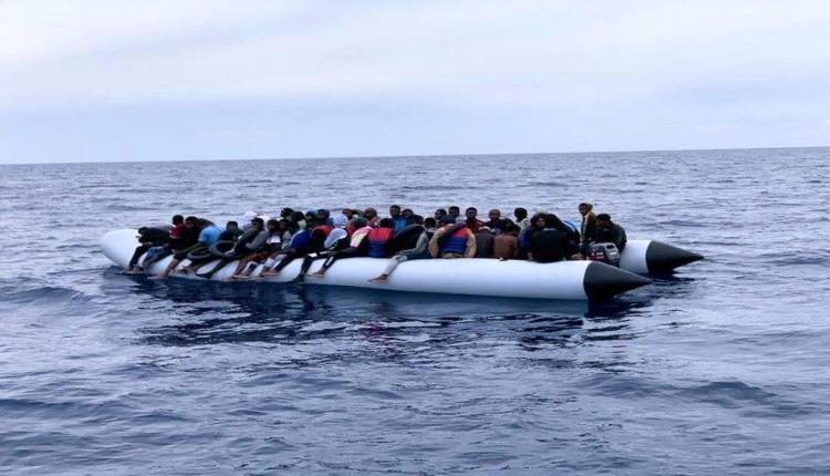 50 قتيلاً ومفقوداً في انقلاب قارب مهاجرين قبالة سواحل ليبيا