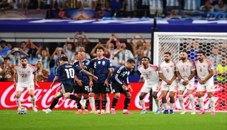 بي بي سي: الأرجنتين مهددة بعقوبات تأديبية من فيفا بعد لافتة "الفوكلاند"
