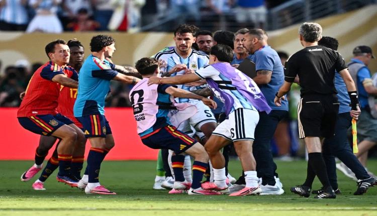 «فيفا» يحقق في الشجار الذي وقع عقب نهائي المونديال