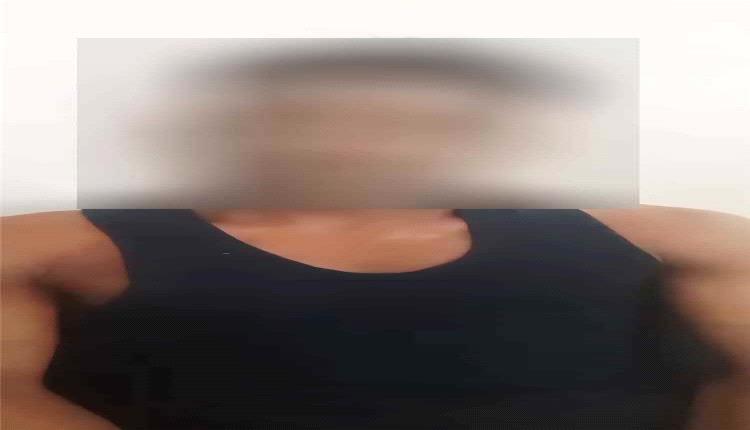 شرطة كريتر تضبط أحد أخطر أفراد عصابات تسلق وسرقة المنازل بالعاصمة عدن