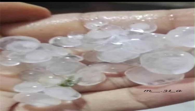 أمطار مصحوبة بحبات البرد تهطل على لحج