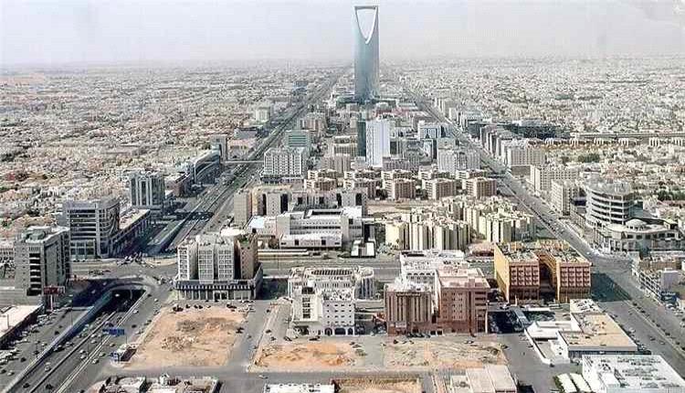الحكومة اليمنية تدين هجوم المسيّرات على السعودية وتتهم مليشيات إيران بزعزعة المنطقة
