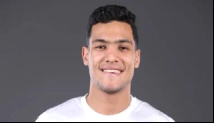 المصري يضم مدافع الأهلي مصطفى العش بعقد يمتد أربعة مواسم
