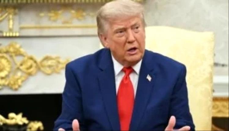 ترامب يطالب بفرض رسوم جمركية على إيران