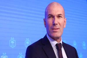 بعد 20 عاما.. زيدان يعود إلى المنتخب الفرنسي مدربا