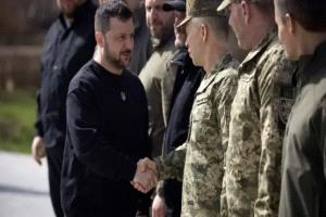 تغيير في قيادة الجيش الأوكراني.. زيلينسكي يعزل سيرسكي ويعين دراباتي بديداً له