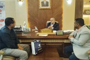 وزير الصحة يبحث مع مدير مكتب الصحة برصد احتياجات القطاع الصحي وتطوير خدمات المستشفى