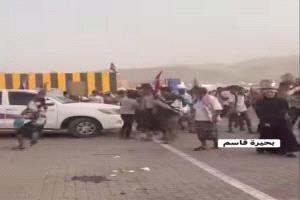 تصعيد في عدن.. إطلاق نار خلال تجمع جماهيري بساحة العروض وسط أجواء متوترة