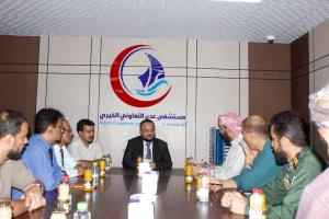 مدير عام المنصورة يشيد بجهود هيئة الخليج وعدن ويؤكد دعم السلطة المحلية لتطوير القطاع الصحي