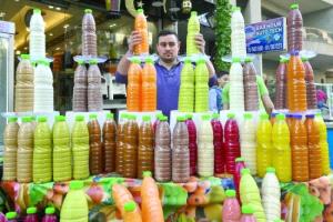 عصائر الفواكه بين الفائدة والاعتدال.. خبراء يوضحون تأثيراتها الصحية المتنوعة