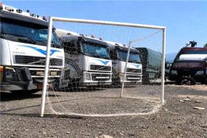 الحوثيون يضيفون أعباء جديدة على تجارة الدقيق برفع الرسوم على الشحنات القادمة من عدن