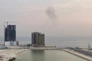إيران تستهدف البنية التحتية للكهرباء والمياه في الكويت... وإغلاق المجال الجوي احترازياً