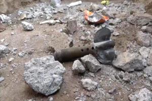 مليشيا الحوثي تقصف  منطقة مكتظة بالسكان والنازحين جنوب الحديدة
