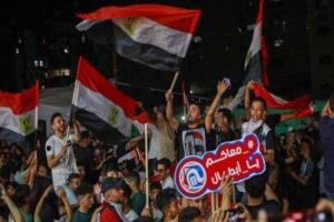 غزة تحتفل بتأهل تاريخي لمصر في المونديال وسط أجواء فرح استثنائية