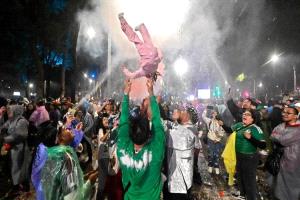أعمال عنف وإطلاق نار بعد إقصاء المكسيك من كأس العالم وإصابات في أمريكا والمكسيك