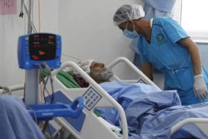اتهامات للحوثيين ببيع الأنسولين المجاني في السوق السوداء وحرمان مرضى السكري في إب