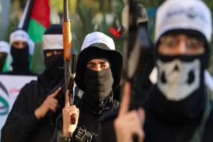 غارة إسرائيلية تودي بحياة مسؤول أمني في غزة ومرافقه بمدينة دير البلح