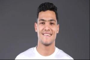 المصري يضم مدافع الأهلي مصطفى العش بعقد يمتد أربعة مواسم
