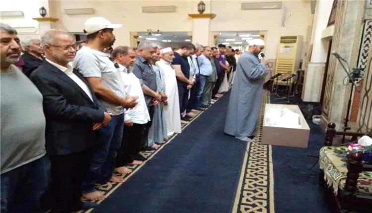 تشييع رسمي وشعبي حاشد للمفكر والسياسي اليمني أنيس حسن يحيى في القاهرة