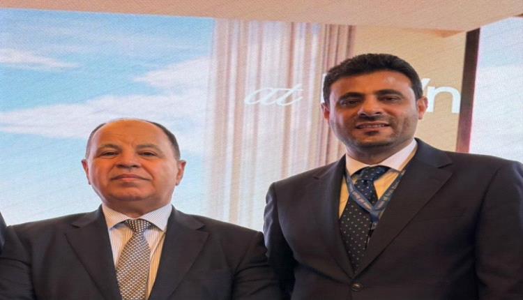 الهمداني يلتقي المدير التنفيذي لصندوق النقد الدولي لبحث تعزيز الشراكات الدولية وتطوير القطاع المصرفي اليمني