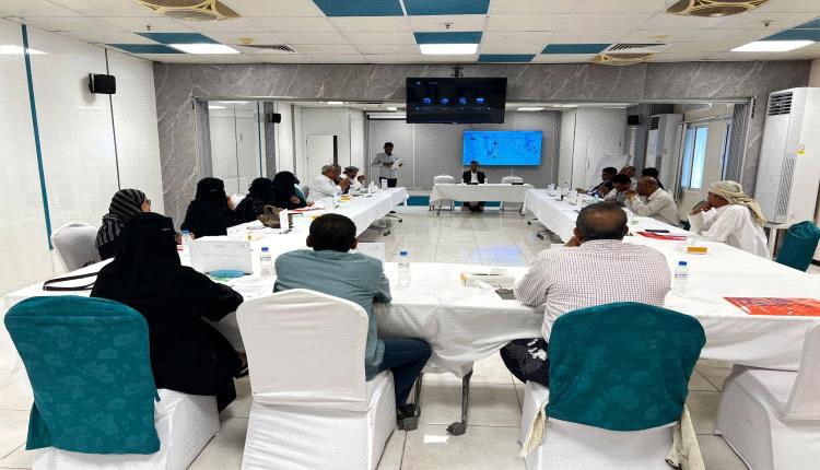 حضرموت تبحث تعزيز التوافق السياسي عبر الاجتماع الدوري الثالث لمشاورات المحافظة
