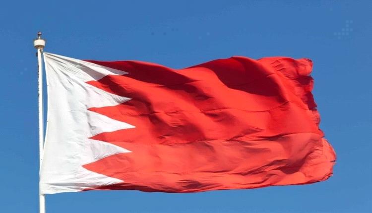 قوة دفاع البحرين تعلن اعتراض وتدمير 3 صواريخ وعدد من الطائرات المسيرة الإيرانية
