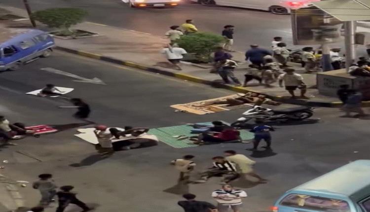 احتجاجات في عدن بسبب أزمة الكهرباء.. مواطنون يبيتون في الشوارع رفضًا لتفاقم الانقطاعات