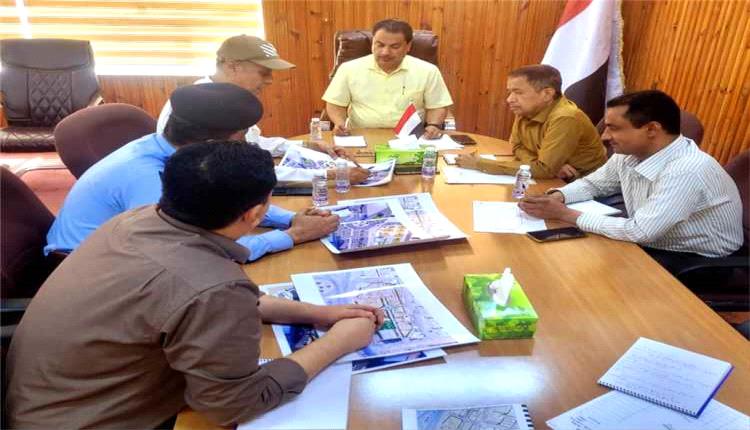 سيئون تعتمد خطة تطوير وتأهيل الواجهة الأمامية لحديقة الوحدة لتعزيز جاذبيتها