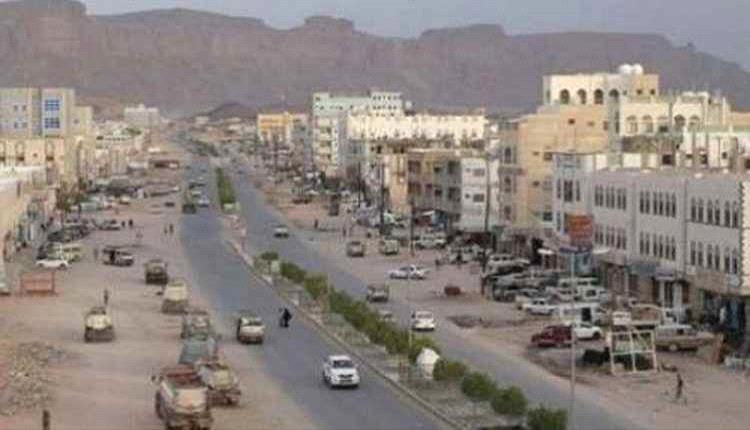 أمن أبين يوضح ملابسات توقيف مطلوب ويؤكد: العملية تمت في مكان عام دون مداهمة