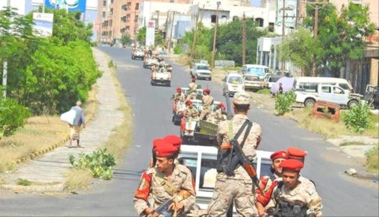 هجوم مسلح قرب مقر محافظ عدن يخلف ضحايا ويطلق حملة أمنية لملاحقة المتورط
