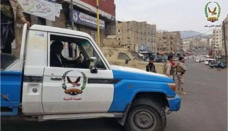 الشرطة في المخا تُلقي القبض على شاب متهم بقتل زوجته