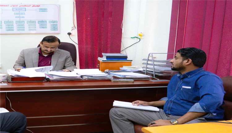 محافظ شبوة يوجّه بتوسيع مشاريع كهرباء الريف وتعزيز دور الأوقاف في نشر الاعتدال