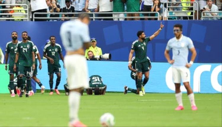 العمري يدوّن اسمه في تاريخ الكرة السعودية بمونديال 2026