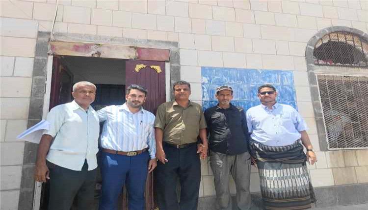 النيابة العامة تنفذ زيارة تفتيشية لشرطة خور مكسر لمراجعة أوضاع المحتجزين