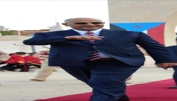 كاتب سياسي: استهداف الزبيدي يعكس مخاوف متصاعدة من تأثيره في المشهد الجنوبي