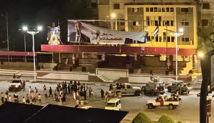فشلوا في إحراقها فلجأوا للسلاح.. إنزال صورة الرئيس الزُبيدي بالقوة يشعل الغضب قبيل مليونية رفض الوصاية
