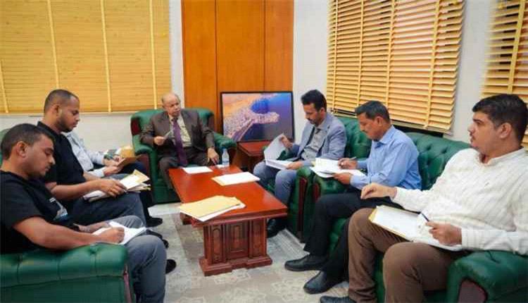 حضرموت تعتمد مشروعاً للطاقة الشمسية لتغذية مرافق حكومية وتعليمية بالمكلا