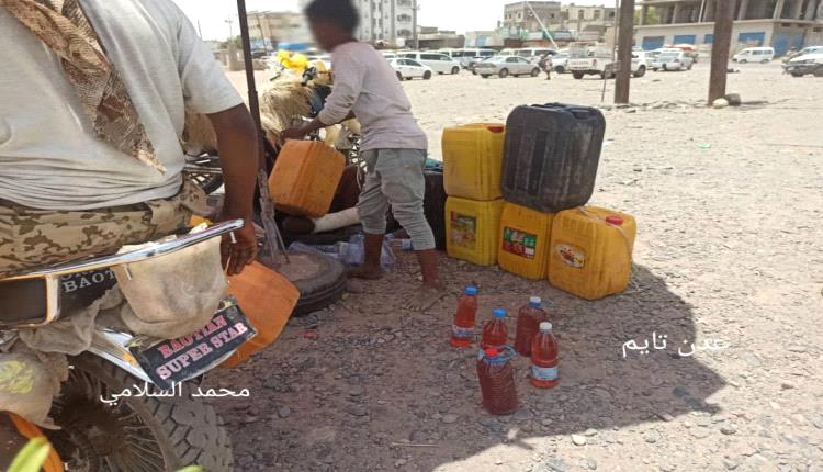 حملة ميدانية في لحج تُنهي ظاهرة بيع الوقود العشوائي على الخط العام