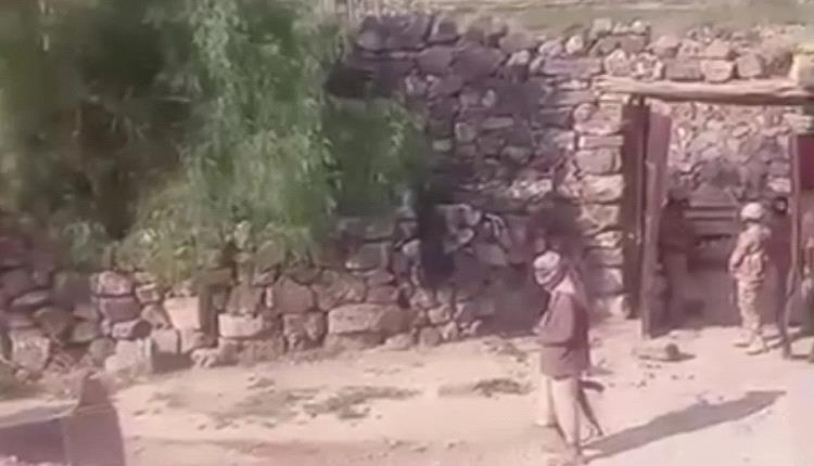 ميليشا الحوثي تفرض حصاراً على "بني شران" بأرحب وسط حملة عسكرية ومداهمات واسعة