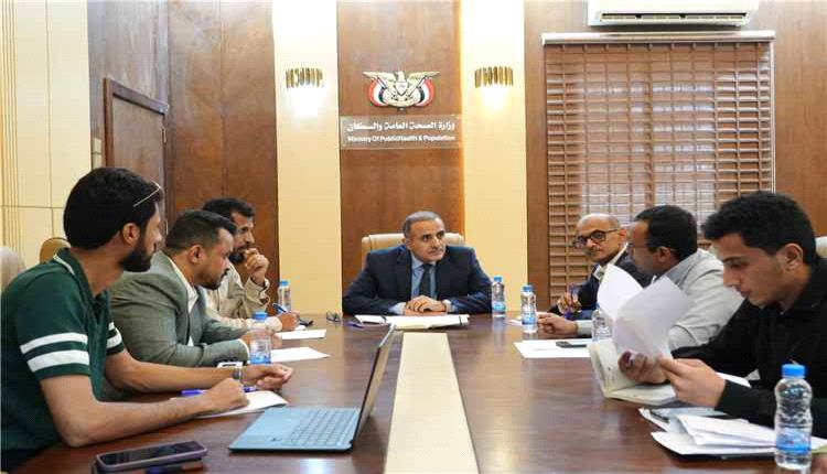 وزير الصحة يؤكد على أهمية التوعية والوقاية خلال اجتماع اللجنة الوطنية لحملة "قلبك أمانة"
