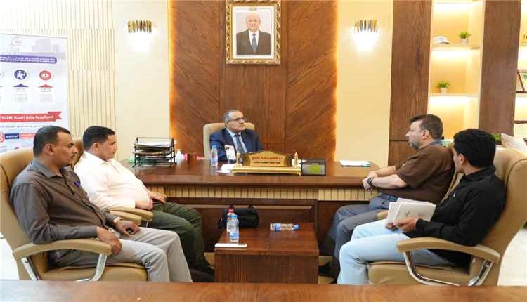 وزير الصحة يتفقد مستشفى كرى بمأرب ويؤكد دعم تطوير الخدمات الطبية