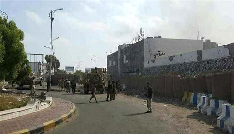 مسلحون يطوّقون مقر البحث الجنائي بخور مكسر في محاولة للإفراج عن موقوفين