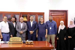 وزارة التربية تبحث مع منظمة أمريكية مشروع تأهيل 34 روضة في عدن ولحج والضالع