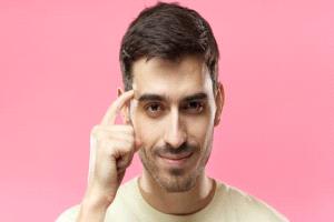 دراسة تكشف: الأذكياء أكثر سعادة عندما يقل احتكاكهم بالآخرين