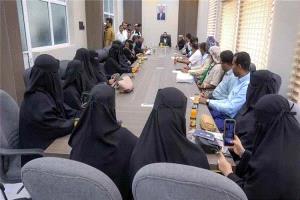 محافظ أبين يؤكد اعتماد معايير دقيقة وشفافة لاختيار مستفيدي مشروع الزواج الجماعي
